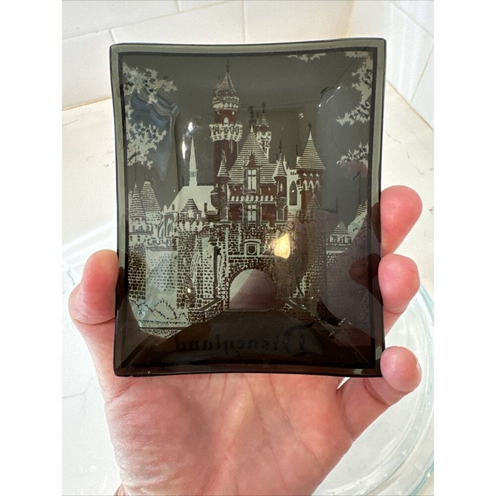 Vintage Walt Disney Disneyland Castle Trinket Jewelry Tray Glass Dish Houze Art - Picture 7 of 8